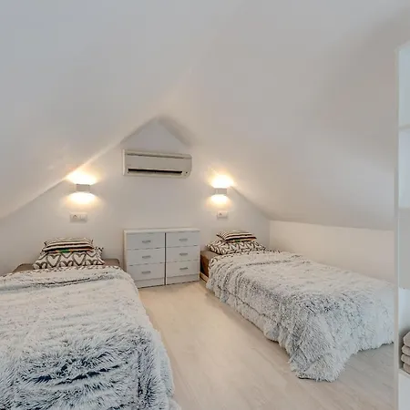 Yucca Park Апартаменти