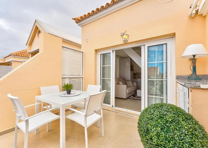 Yucca Park Apartment *