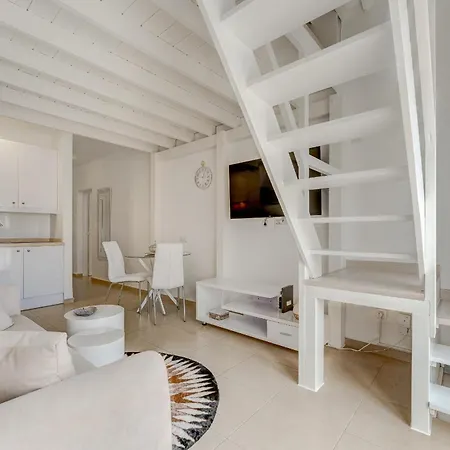 Yucca Park アデヘ